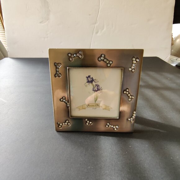Picture Frame for Dog Pets. 3" x 3" Ashleigh. Crystal dog bone embellishments - Picture 5 of 7